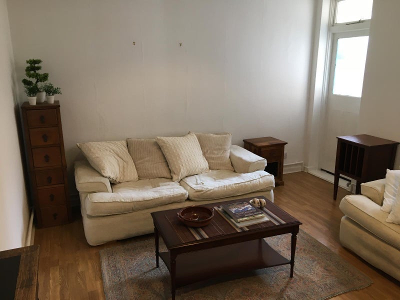 Room Walmer Road in Greater London