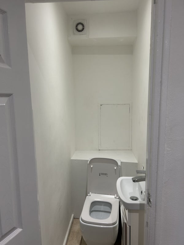 Room Panfield Road in Greater London