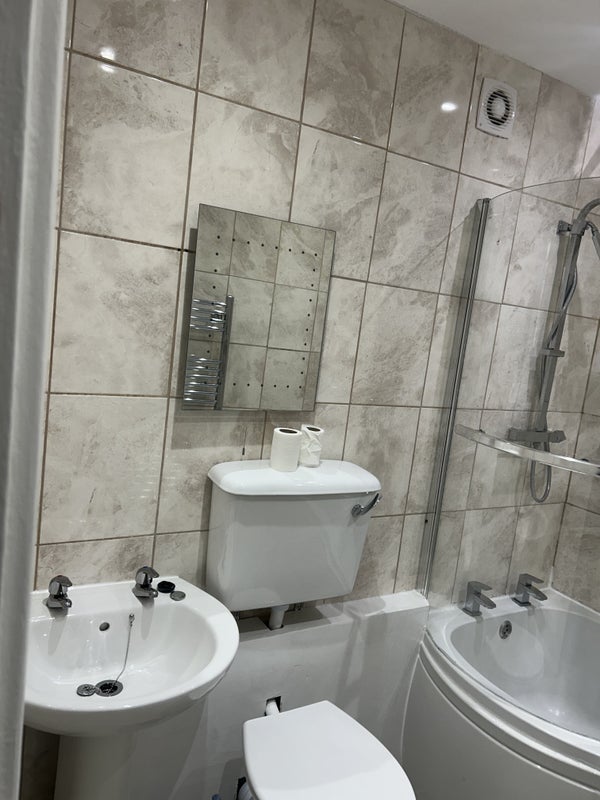 Room Panfield Road in Greater London