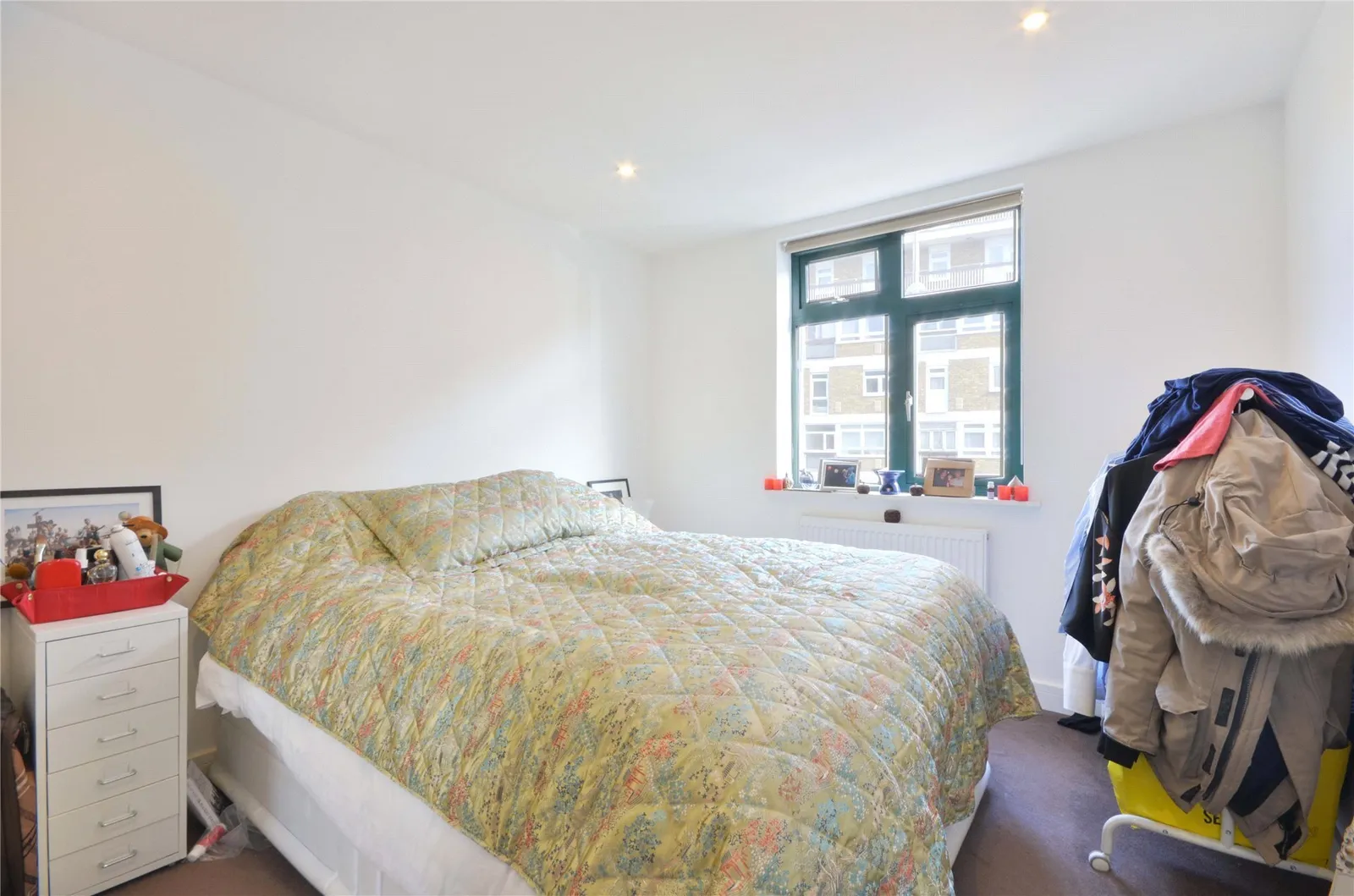 Flat Buckhurst Street in Greater London
