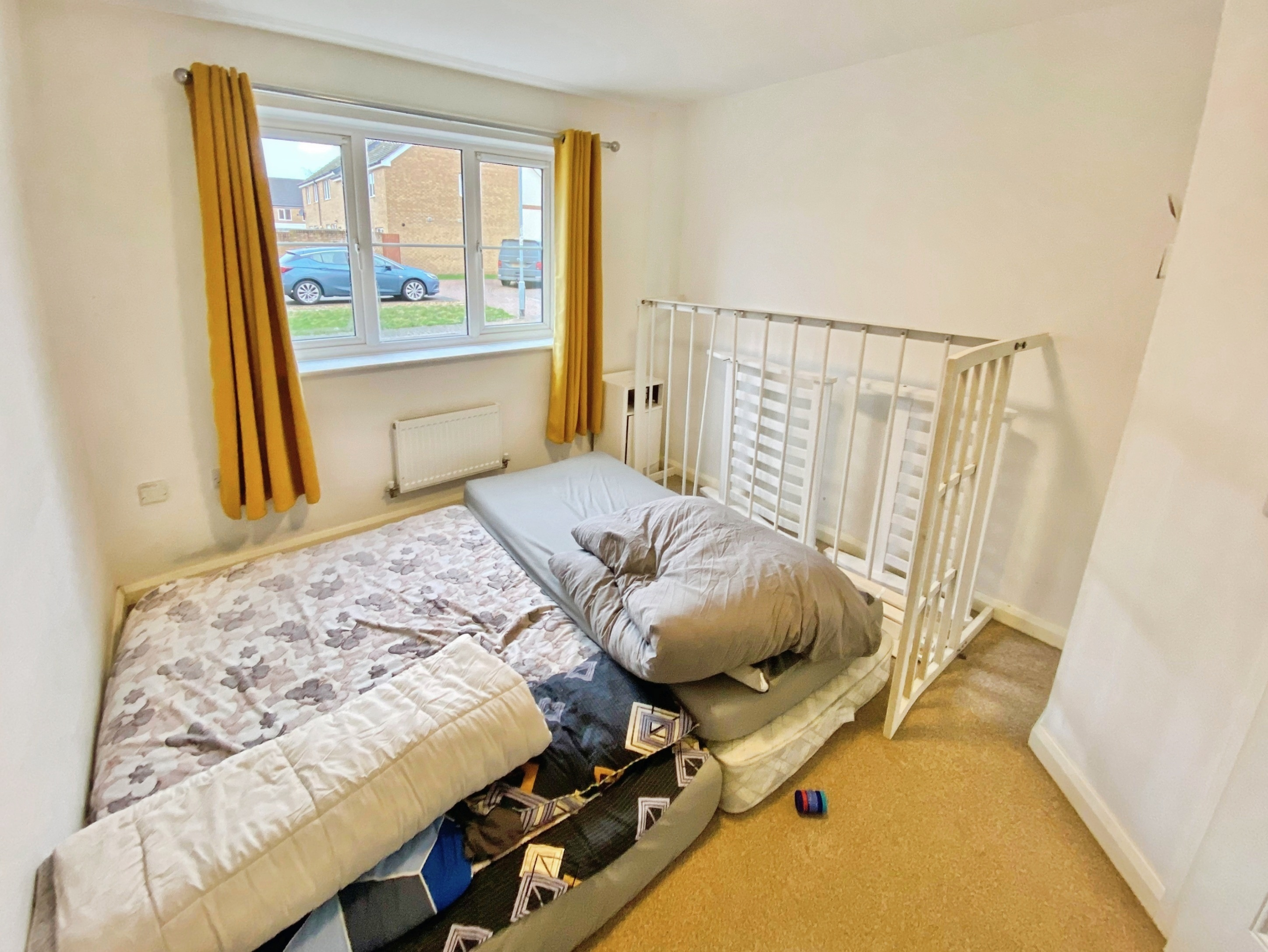 Flat Rathbone Crescent in Peterborough