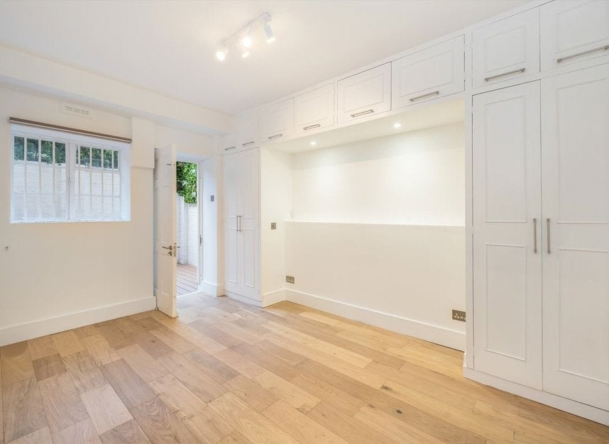 Flat Westbourne Grove in City of Westminster