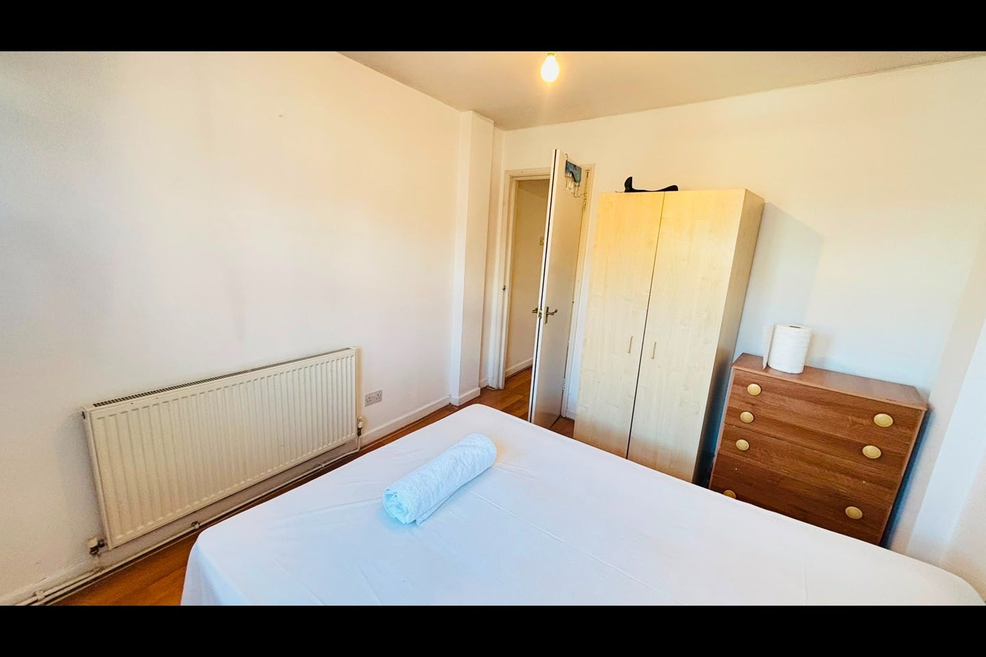 Flat Burdett Road in Greater London