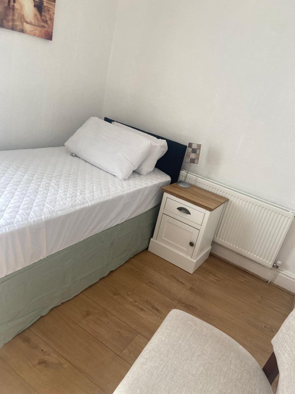 Room Park Road in Rugby