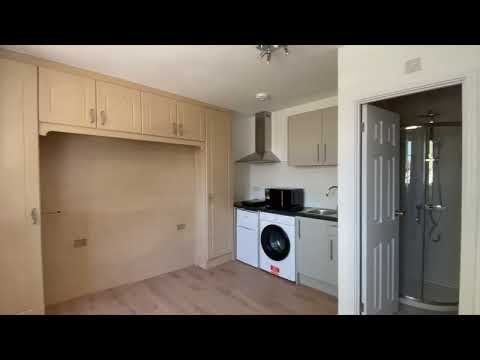 Flat Kings Road in Greater London