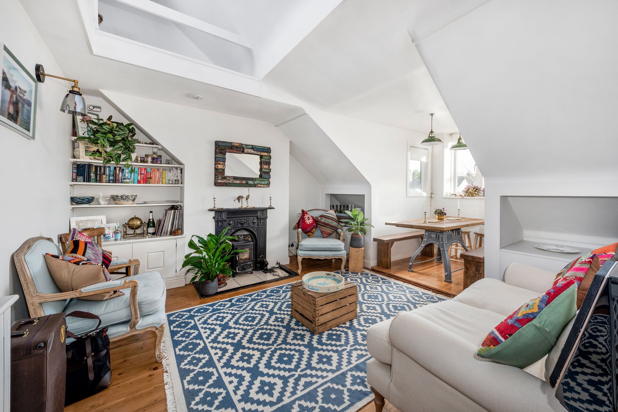 Flat Goldhawk Road in Greater London