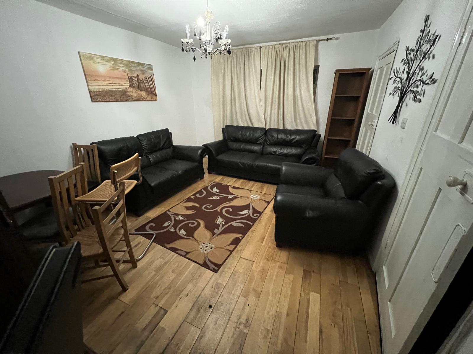 House Gaysham Avenue in Greater London