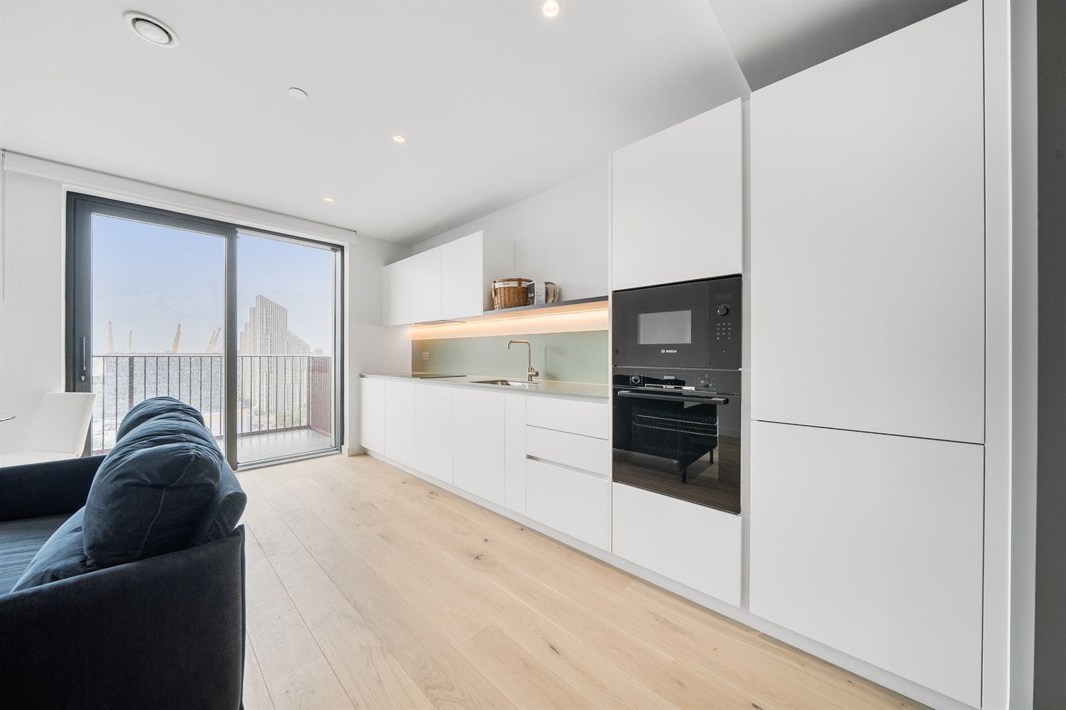 Flat Pilot Walk in Greater London
