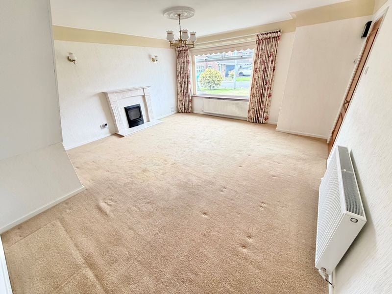 House Cypress Avenue in Ellesmere Port