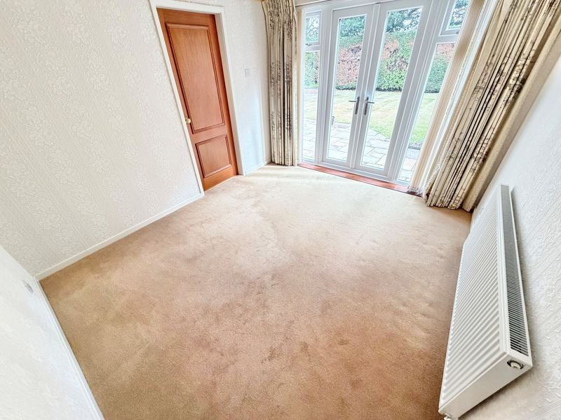 House Cypress Avenue in Ellesmere Port