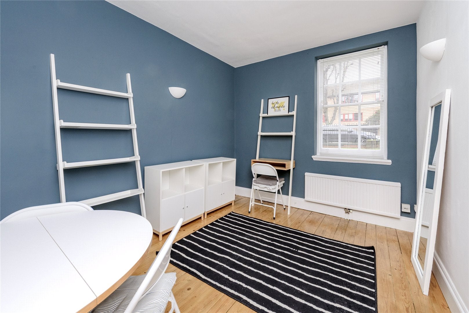 Flat Lancaster Road in Greater London