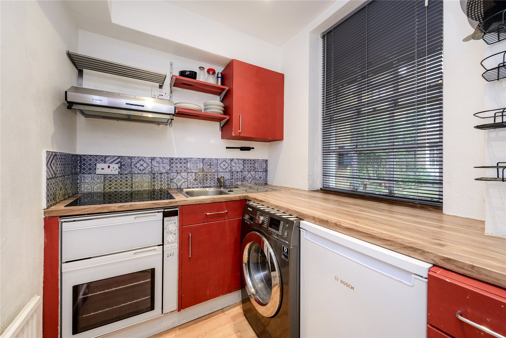 Flat Lancaster Road in Greater London