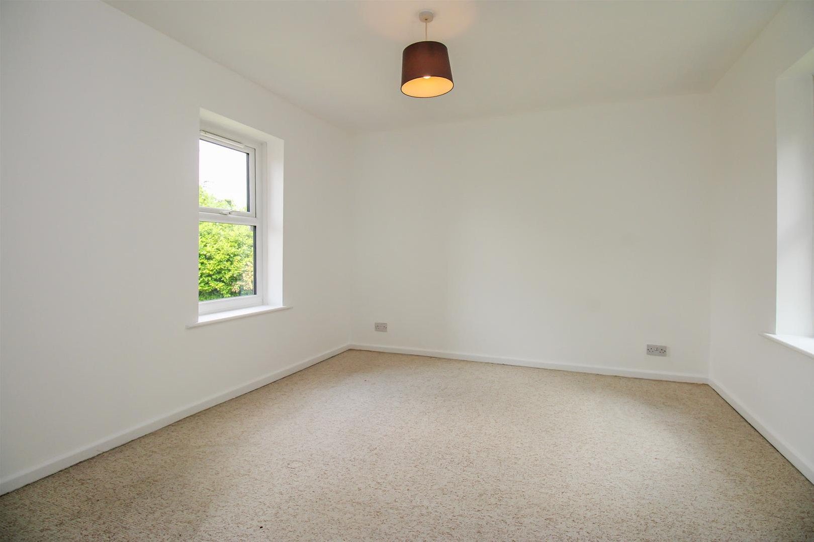 Flat Howden Way in Wakefield
