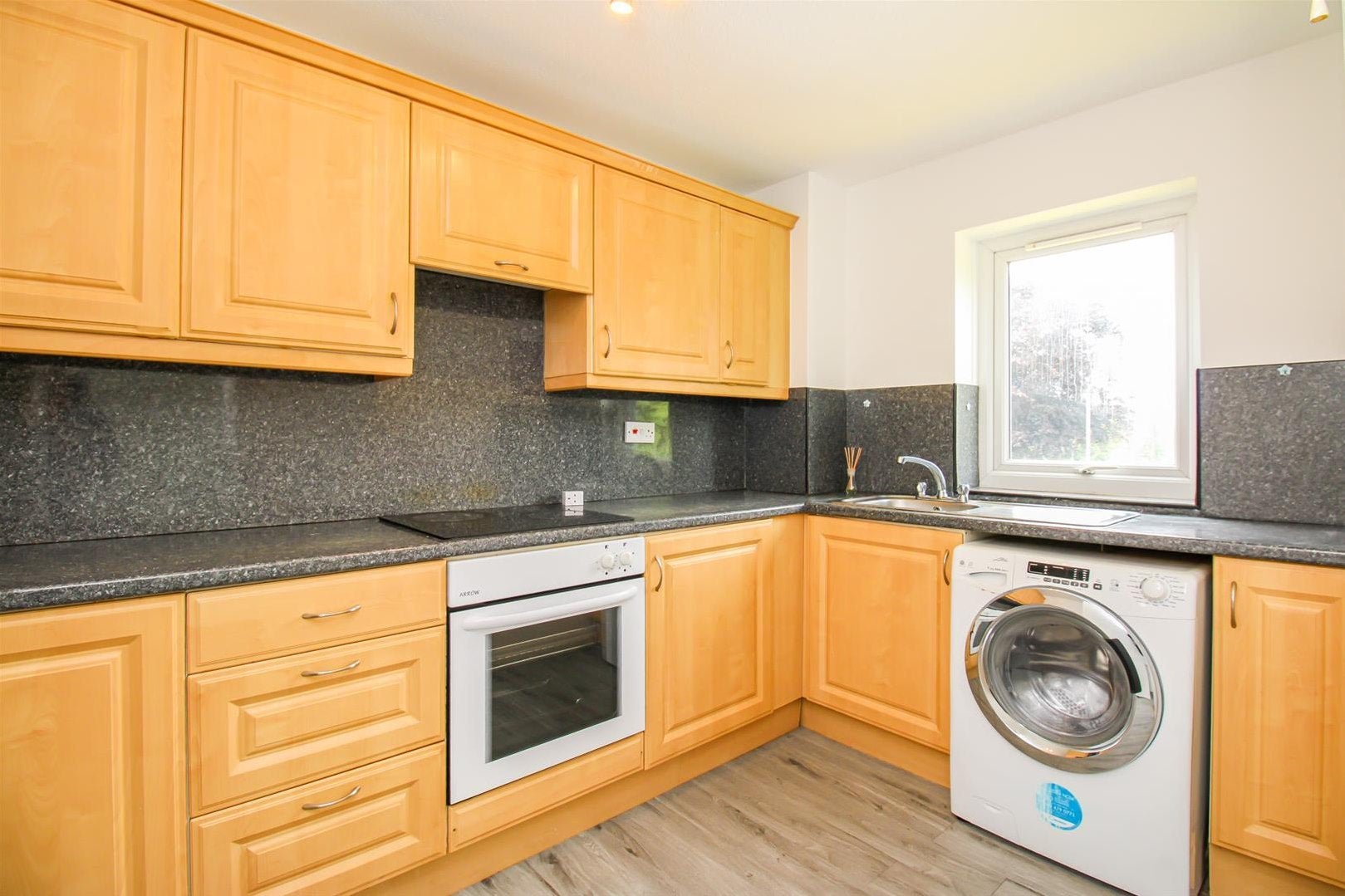 Flat Howden Way in Wakefield