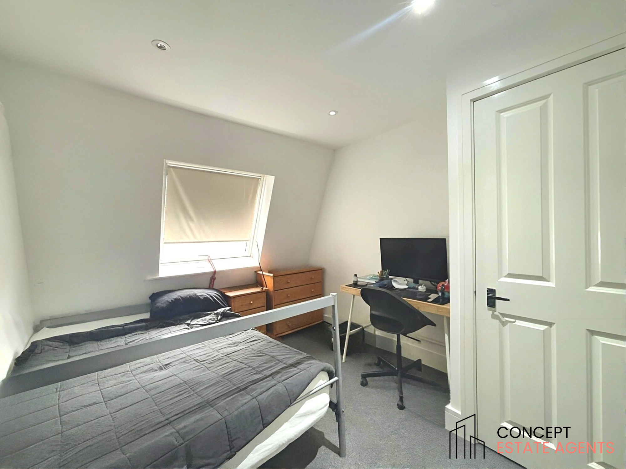 House Cowdrey Road in Greater London