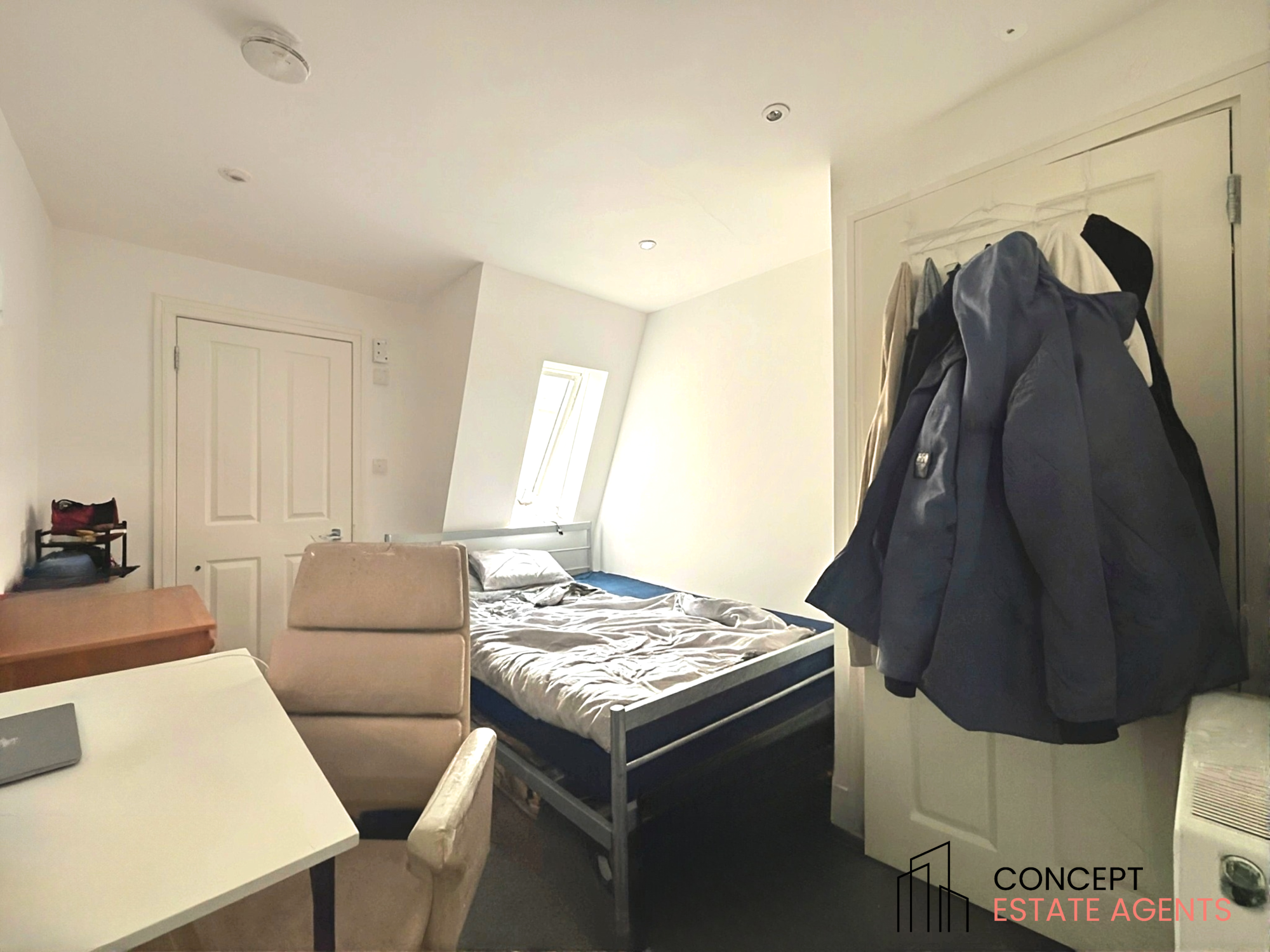 House Cowdrey Road in Greater London