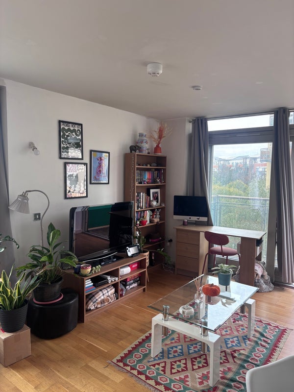 Room West Parkside in Greater London