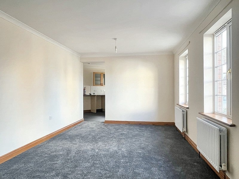 Flat Lilac Way in Weston-super-Mare