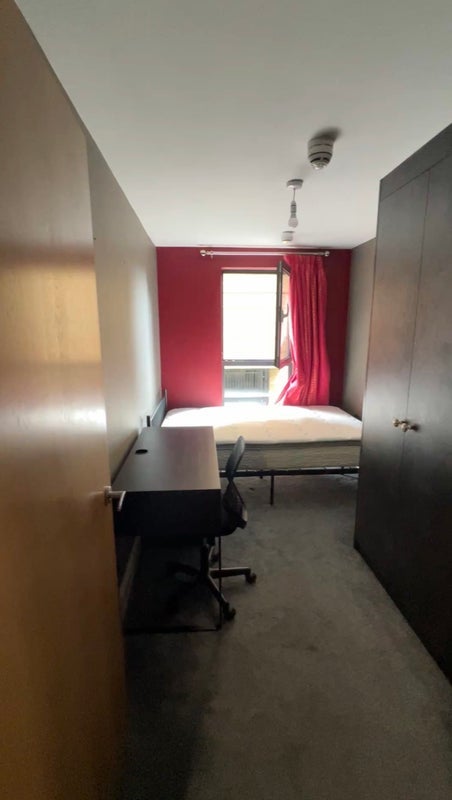 Room Spa Road in Greater London