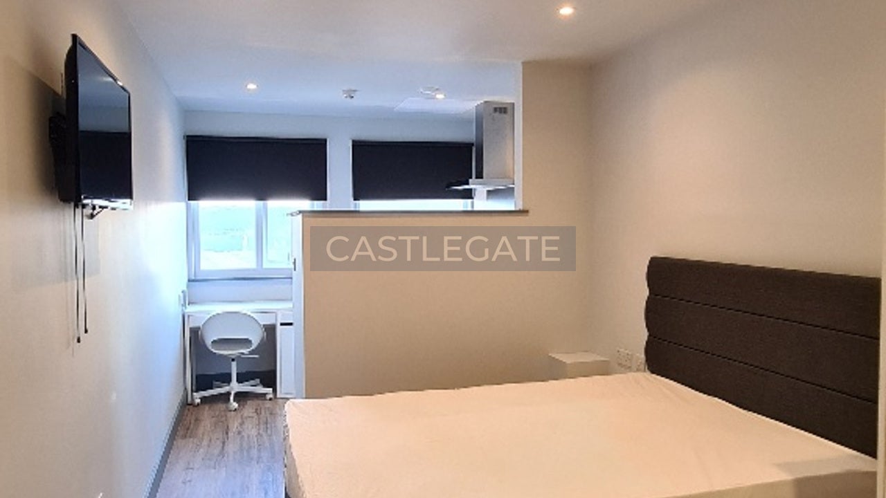 Flat New Street in Kirklees