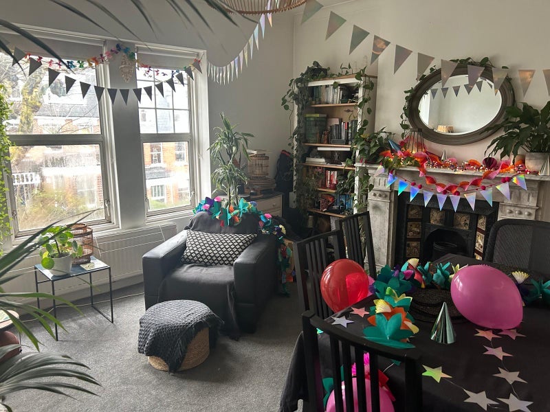 Room Oakfield Road in Greater London