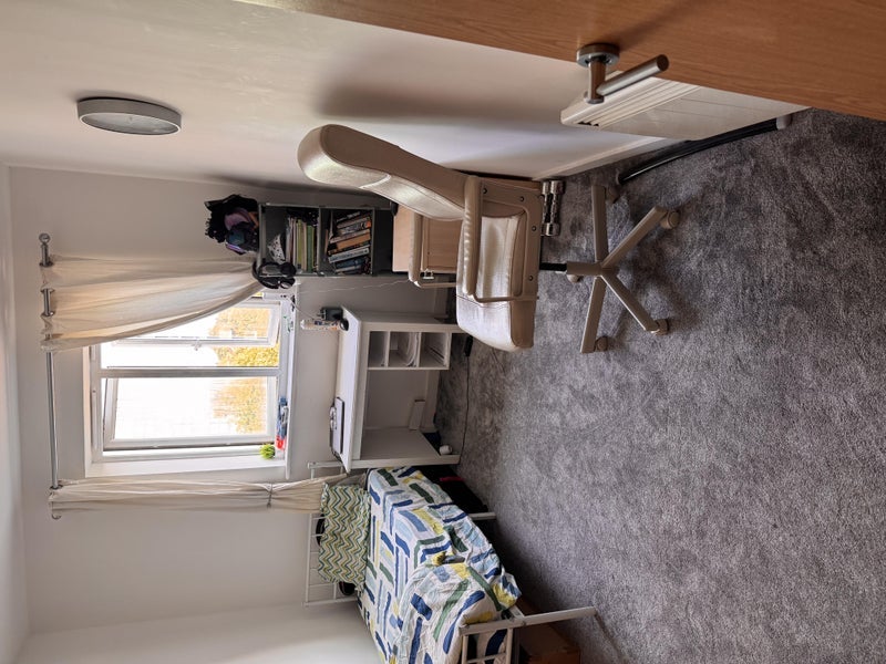 Room Chalvey Road East in Slough
