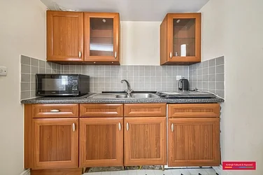 Flat Martins Walk in Greater London