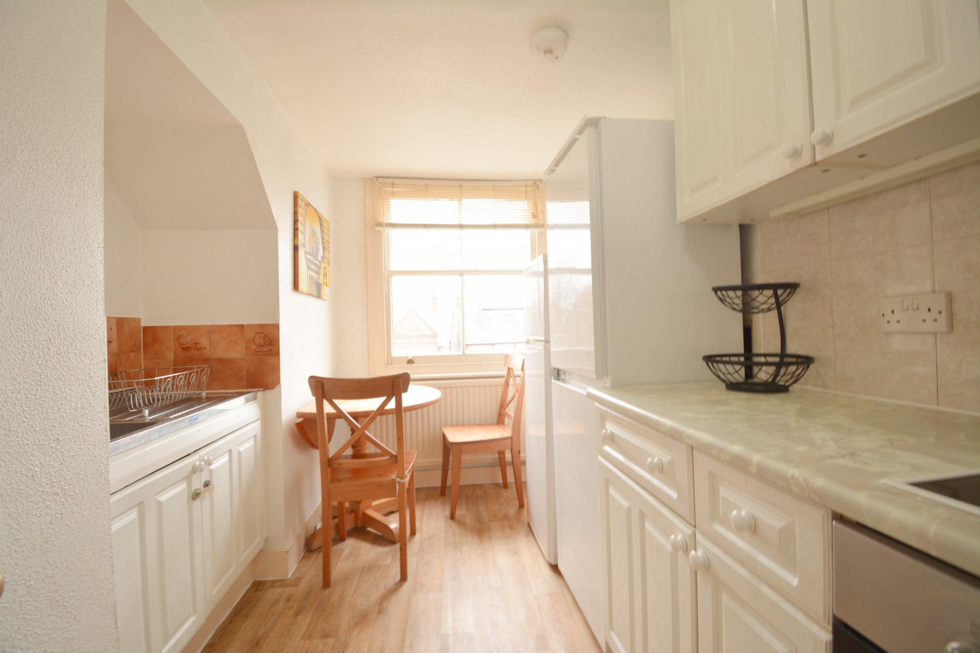 Room Madeley Road in London
