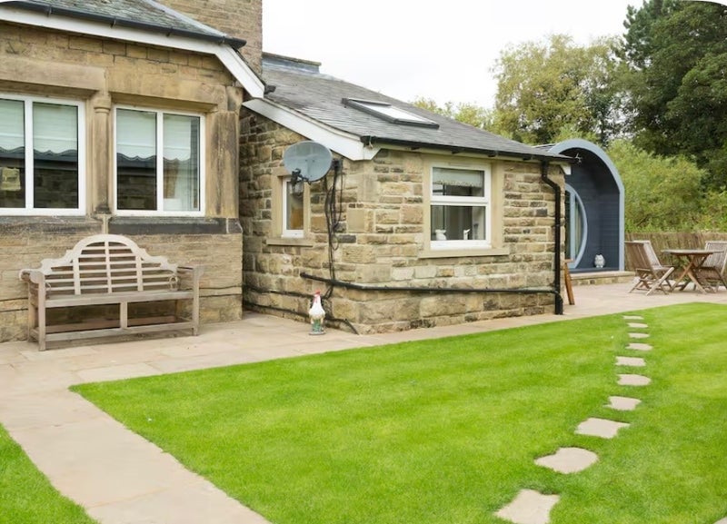 Flat Wharfeside Lane in Bradford