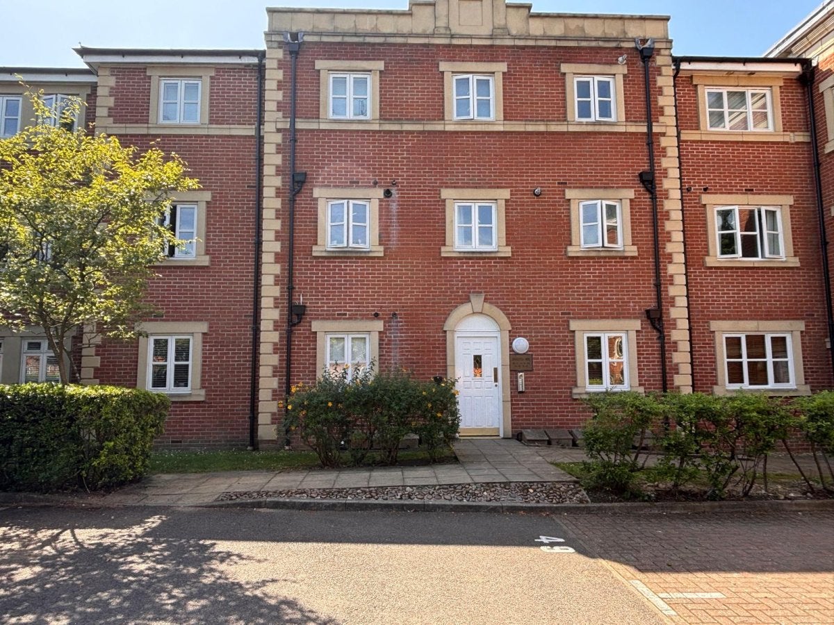 Flat Talfourd Way in Reigate and Banstead