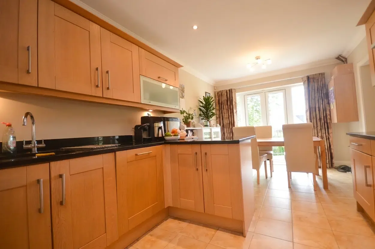 Flat Amersham Road in Hazlemere