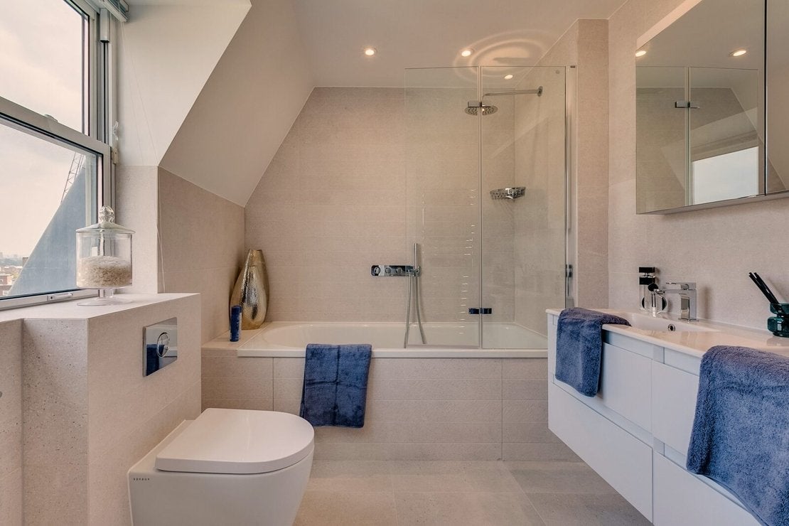 Flat Boydell Court in Greater London