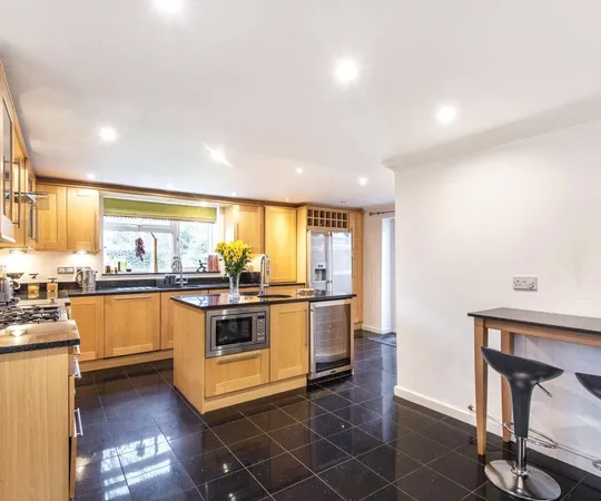 House Heath Lane in Aspley Heath