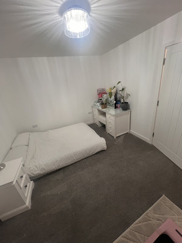 Room Dovehouse Field in Braintree