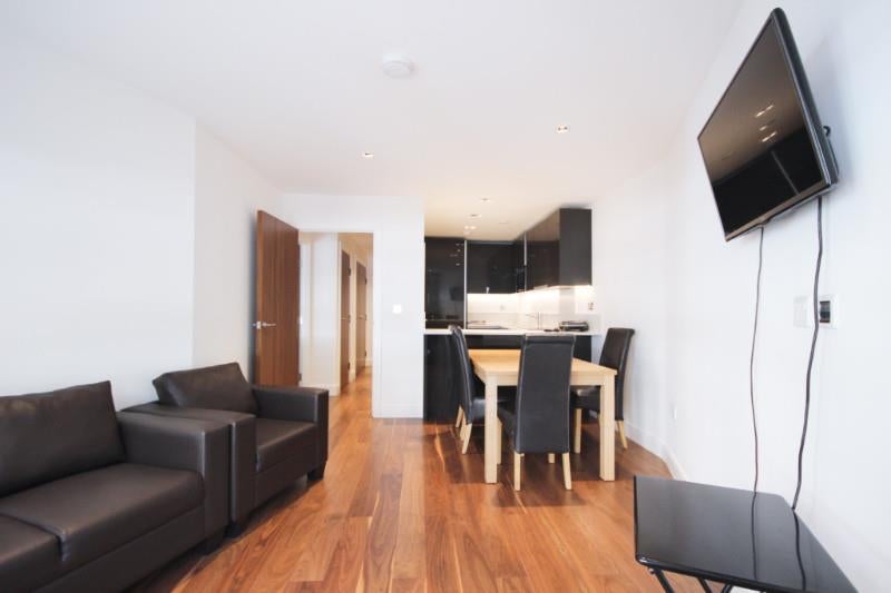 Flat Longfield Avenue in Greater London