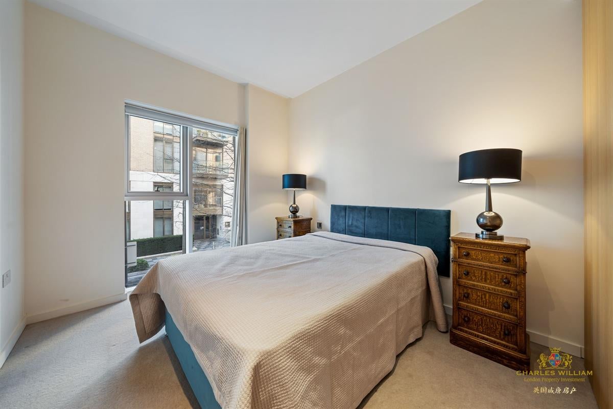 Flat Lillie Square in Greater London