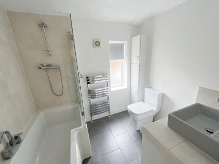 Flat Skellingthorpe Road in Lincoln