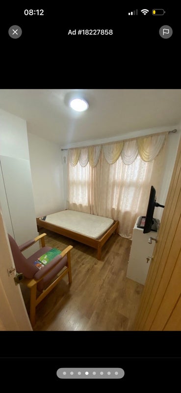 Room Albert Road in Greater London