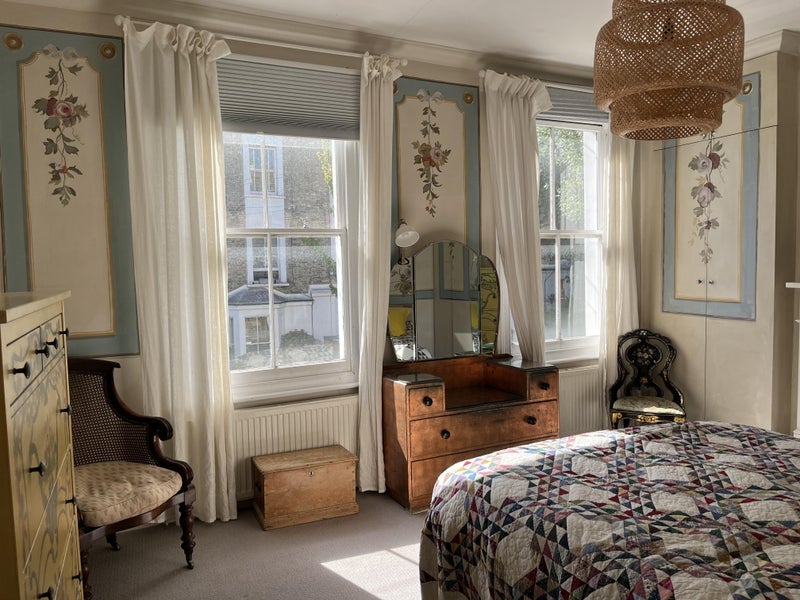 Room Herbert Street in Greater London