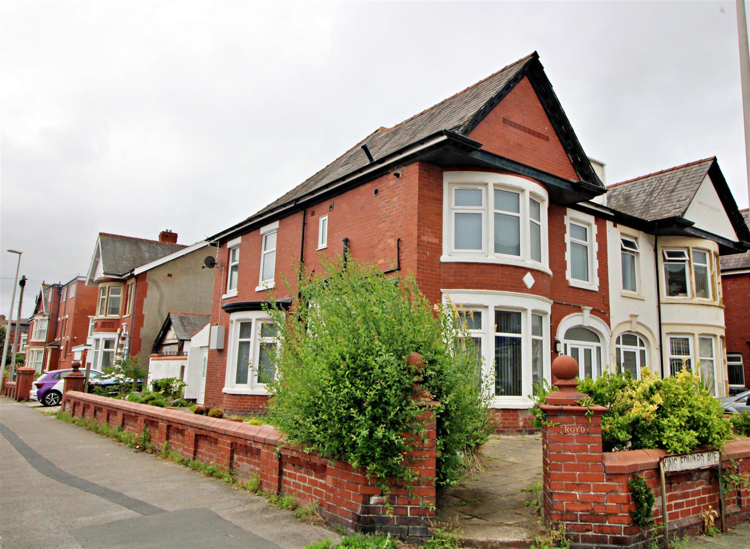 Flat King Edward Avenue in Blackpool