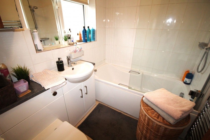 Flat Silsden Crescent in Chalfont St Giles