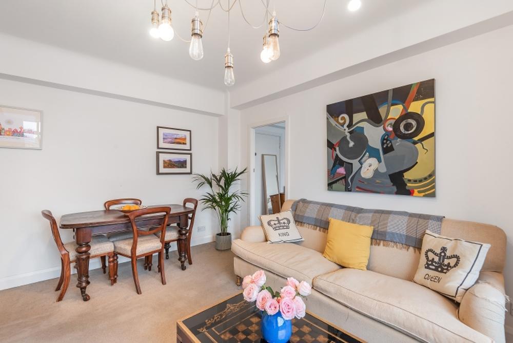 Flat Allsop Place in City of Westminster
