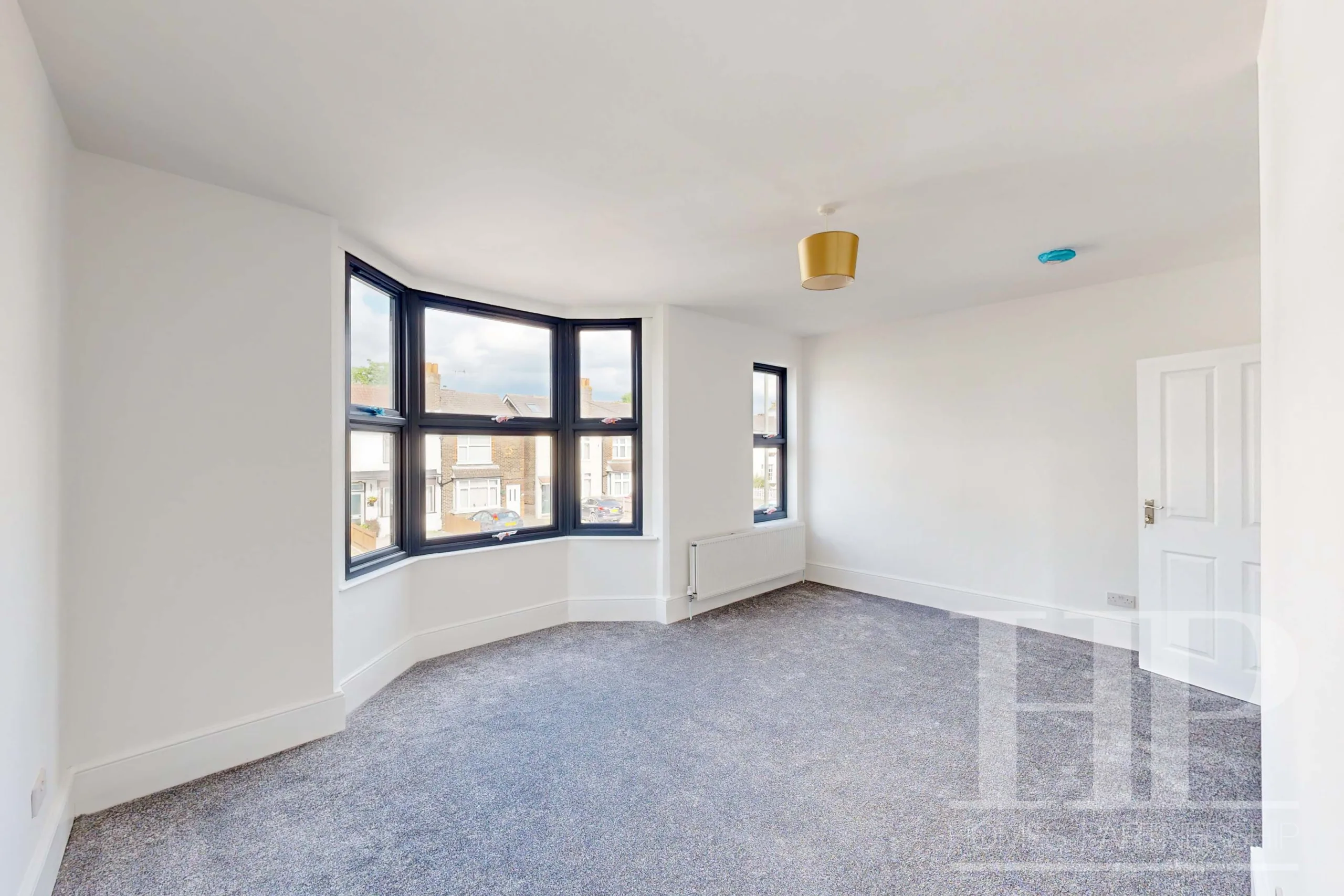 Room Balcombe Road in Reigate and Banstead