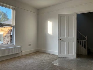Room Dagnall Park in Greater London
