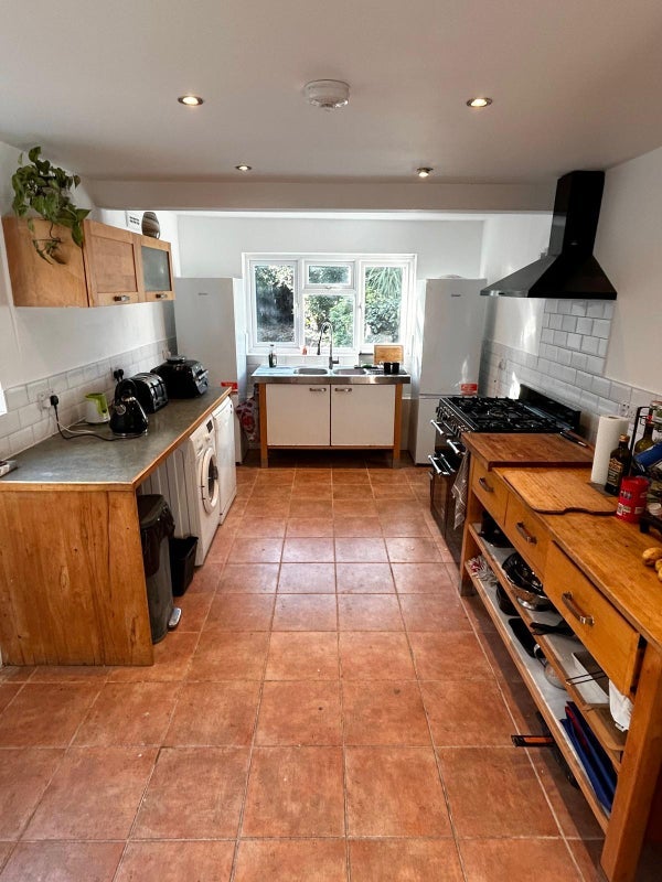 Room Dagnall Park in Greater London