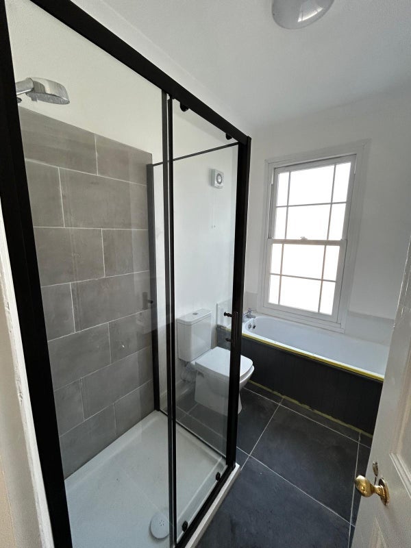 Room Dagnall Park in Greater London