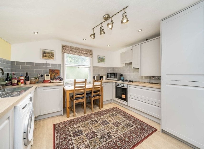 House Gipsy Road in Greater London