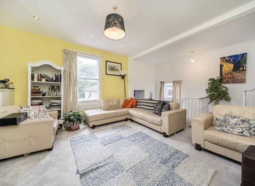 House Gipsy Road in Greater London