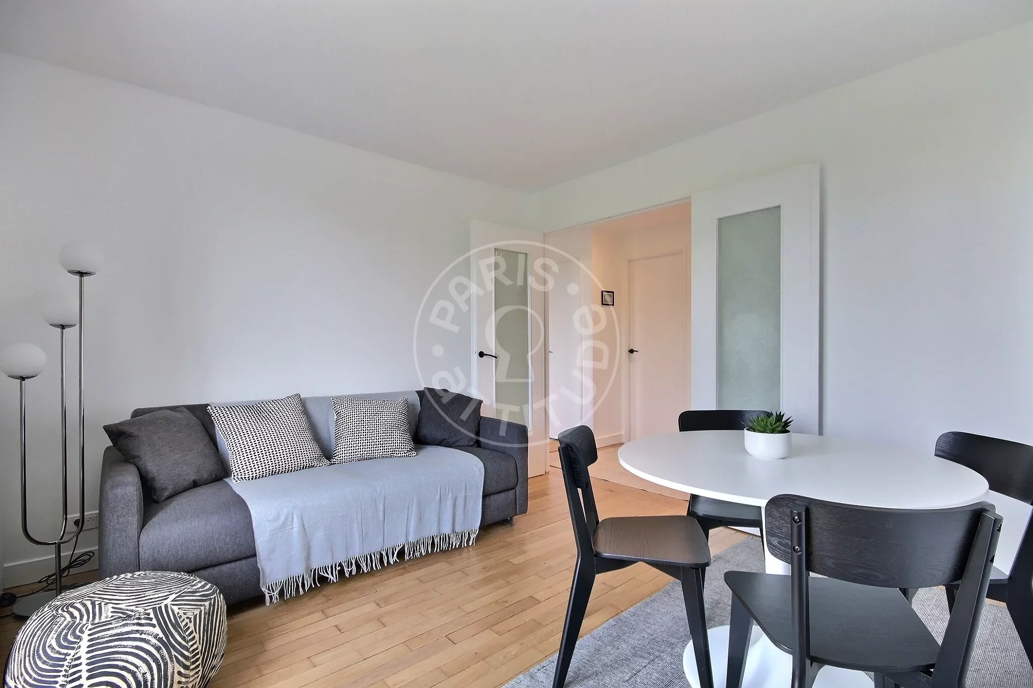Appartement Rue des Morillons à Paris