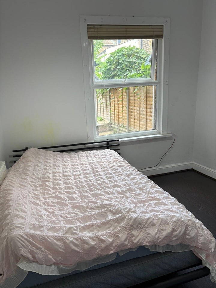 Room Ham Park Road in Greater London